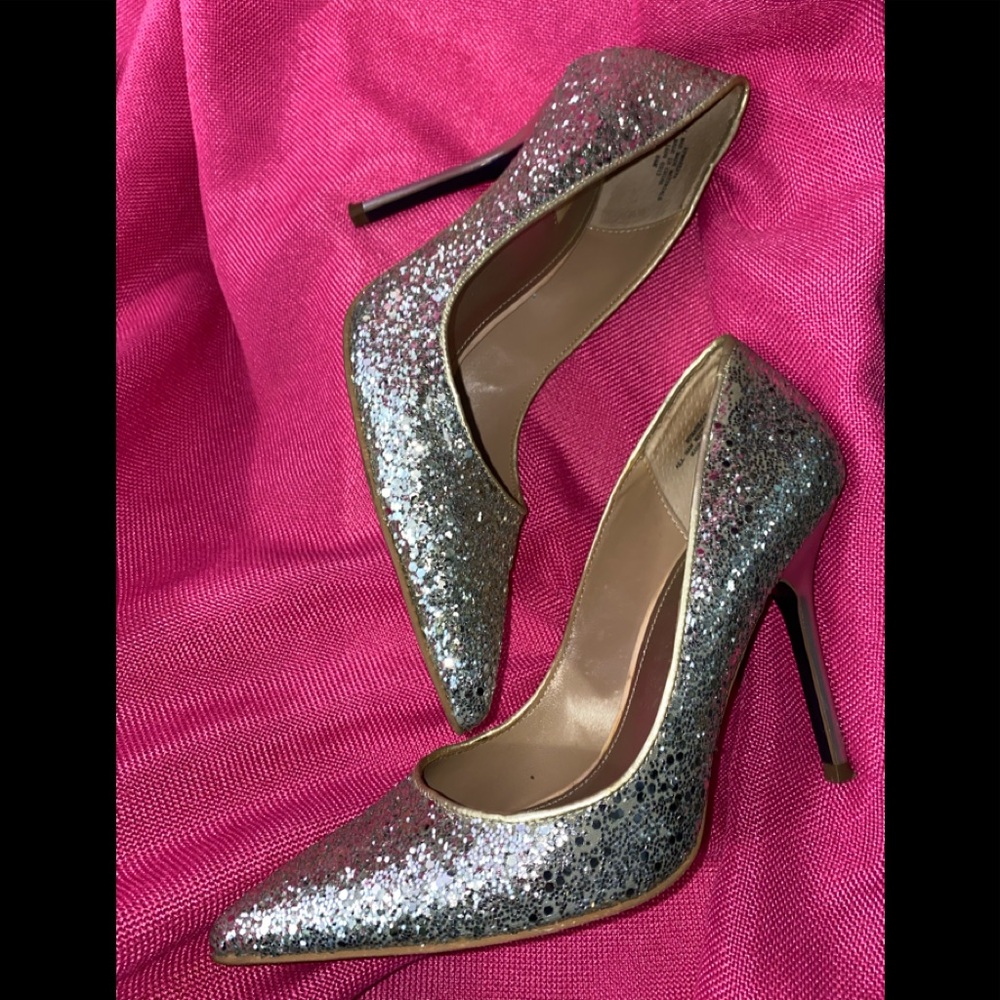 Rachel Rachel Roy Silver Glitter Pointed Heels